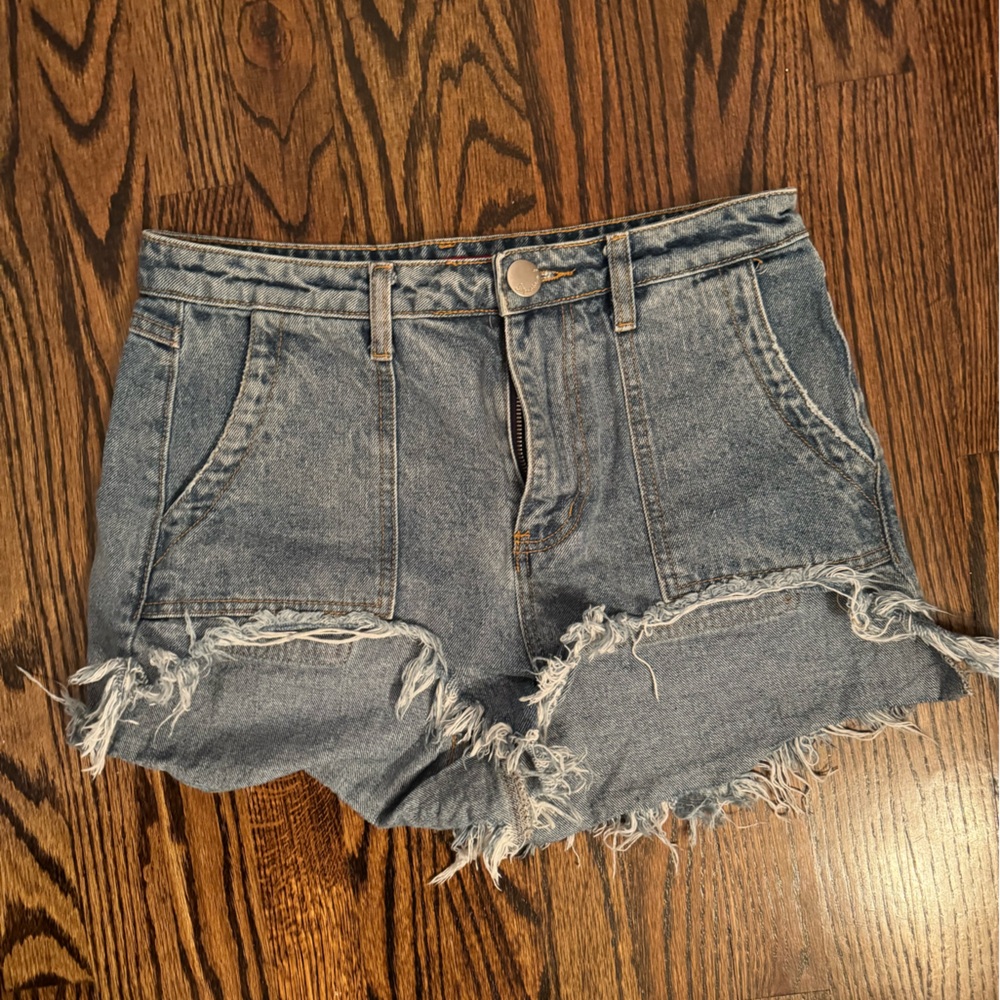 High low Jean shorts